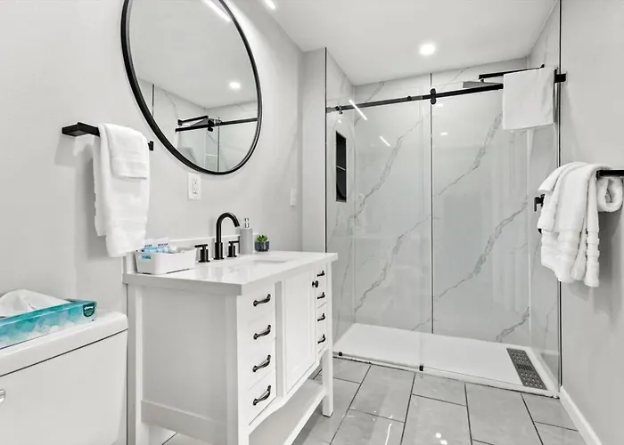 Stunning Two Bedroom Penthouse With Views Apartahotel Tulsa